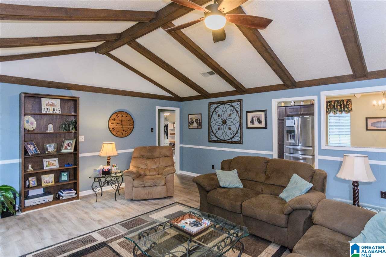 124 Mission Circle South Alabaster, AL 35007 - Photo 3 of 36