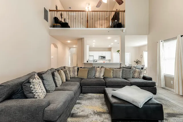 $2,650 | 24735 Buck Creek, San Antonio, TX 78255