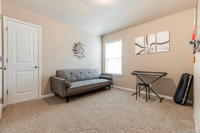 $2,650 | 24735 Buck Creek, San Antonio, TX 78255