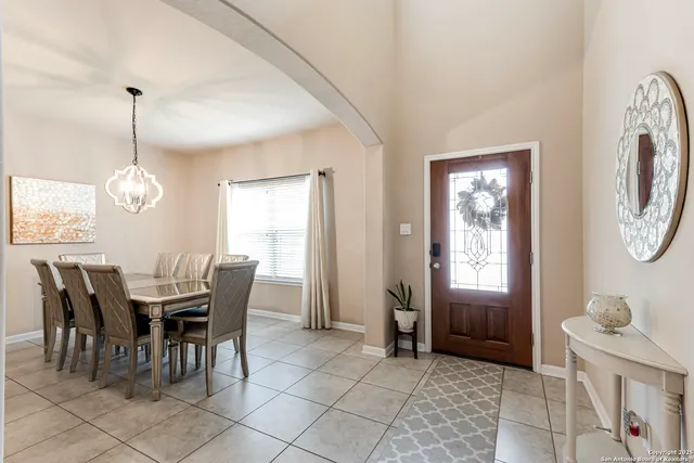 $2,650 | 24735 Buck Creek, San Antonio, TX 78255