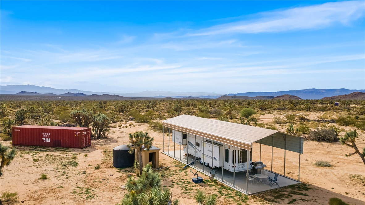 11964 Sherry Road Yucca, AZ 86438 - Photo 18 of 38 Back of Structure
