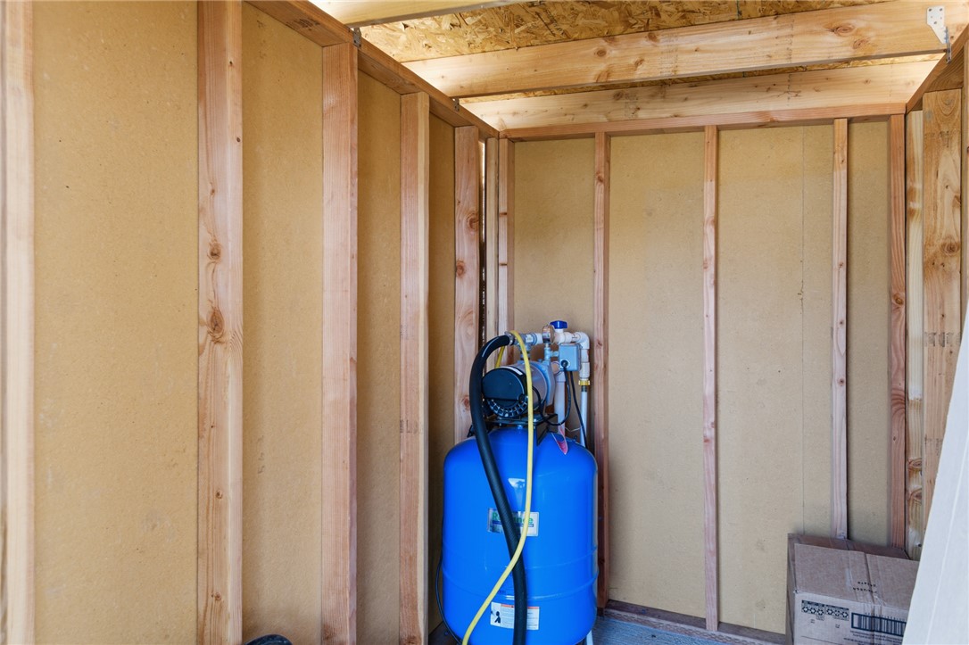 11964 Sherry Road Yucca, AZ 86438 - Photo 24 of 38 Storage