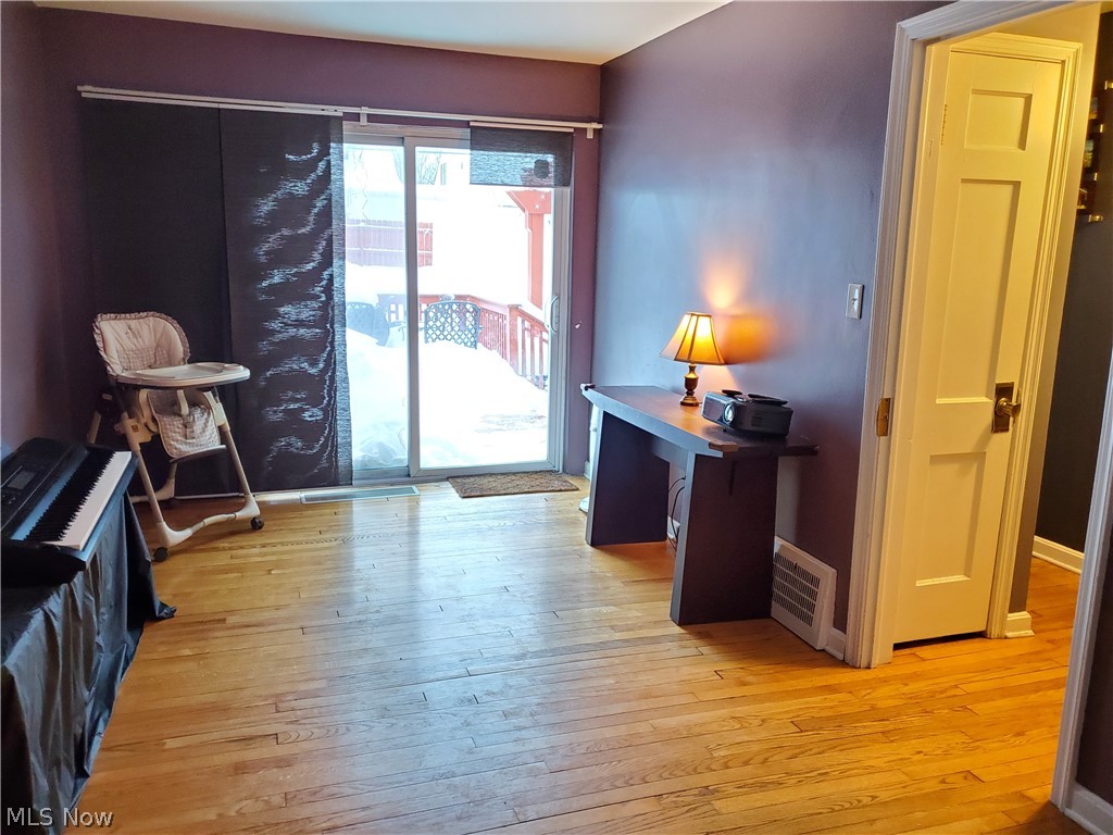 4198 Stilmore Road Cleveland, OH 44121 - Photo 19 of 35