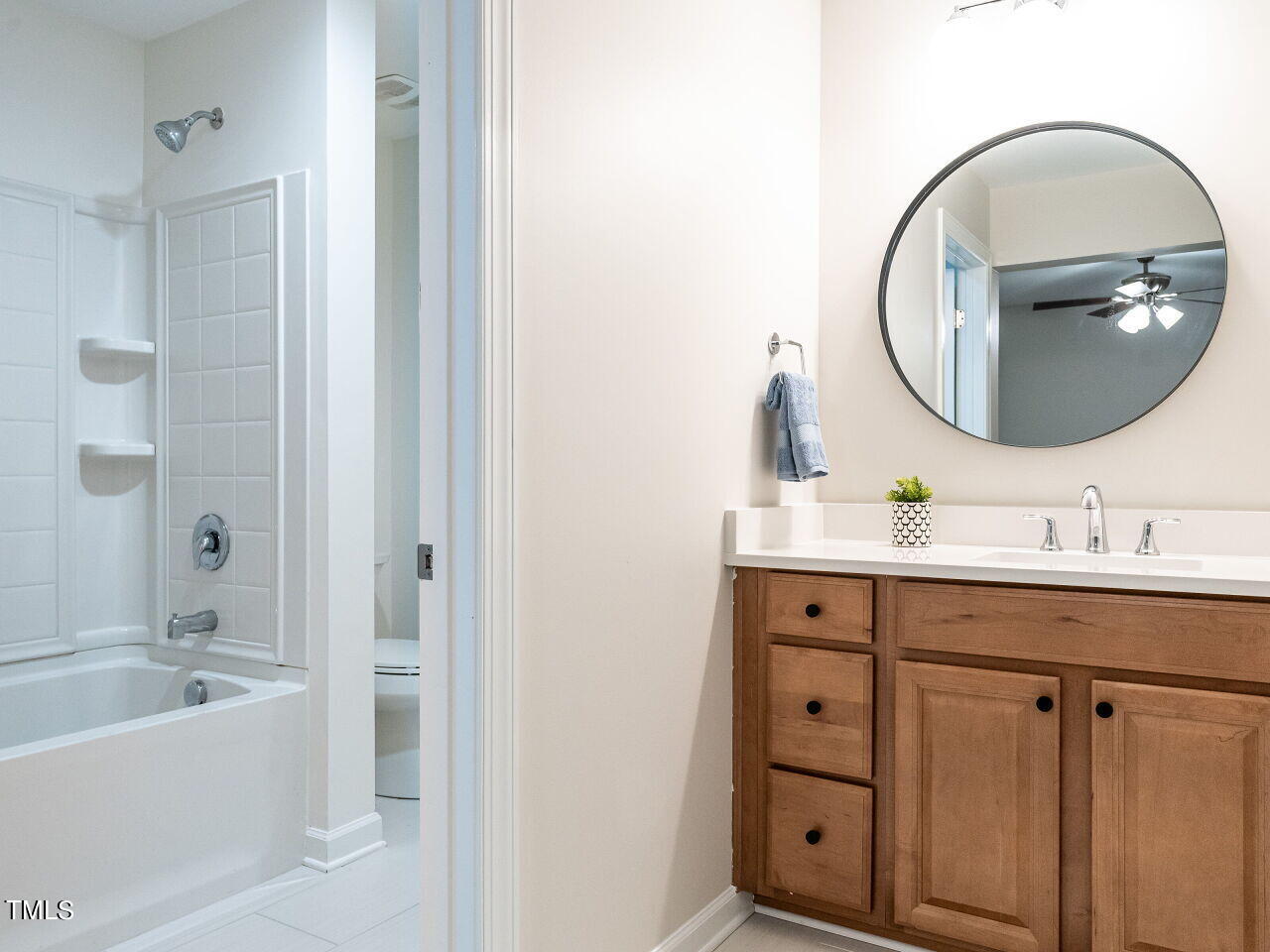 121 Inwood Forest Drive Raleigh, NC 27603 - Photo 45 of 55 Jack-and-Jill Bath