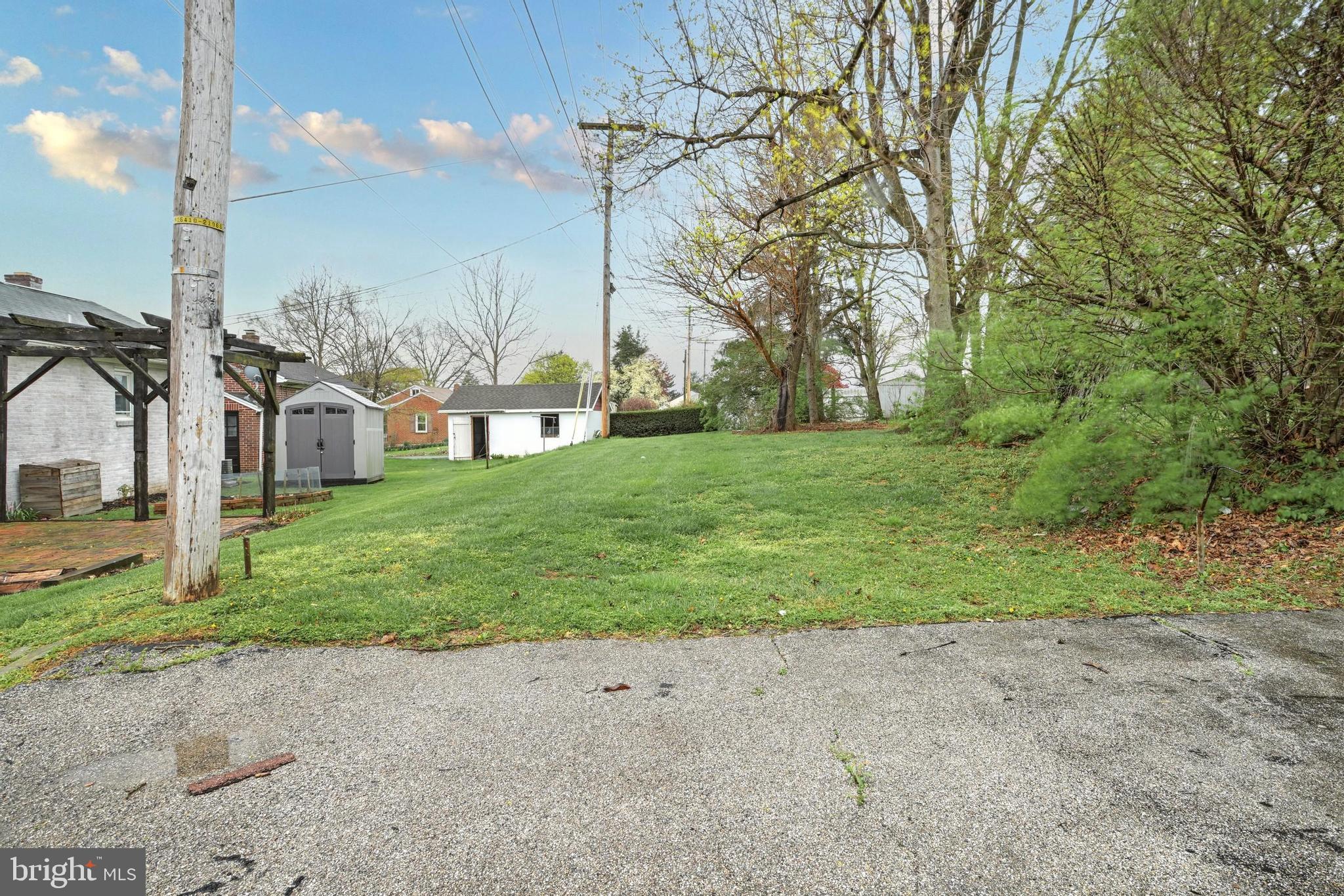 95 Trinity Road York, PA 17408 - Photo 23 of 25 Gallery Image 23