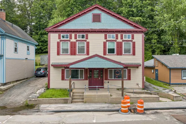 $3,400,000 | 28-29 &42 Railroad & Main Square, Plymouth, NH 03264