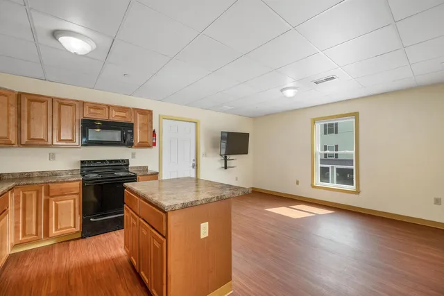 $3,400,000 | 28-29 &42 Railroad & Main Square, Plymouth, NH 03264