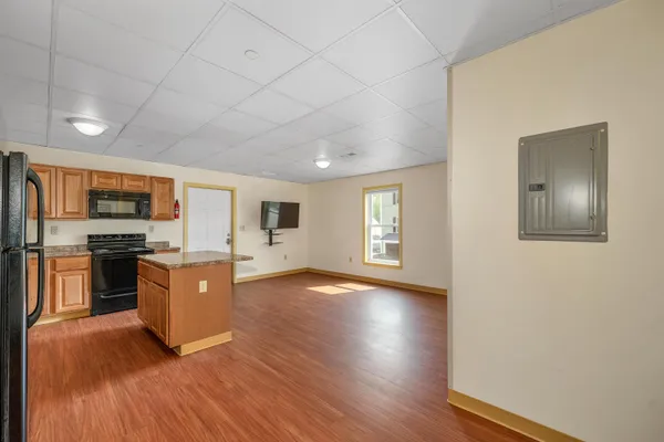 $3,400,000 | 28-29 &42 Railroad & Main Square, Plymouth, NH 03264