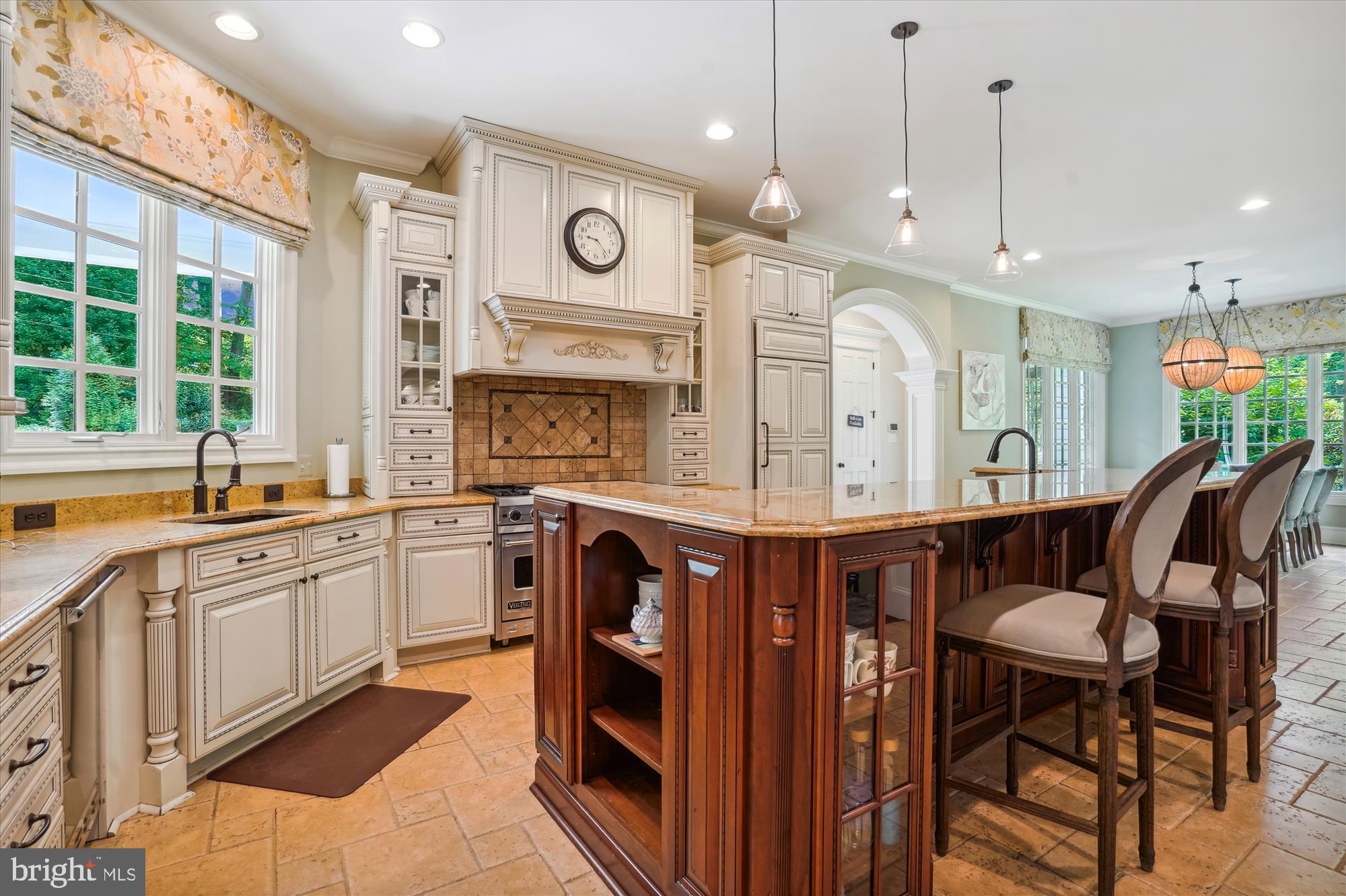 7811 Langley Ridge Road McLean, VA 22102 - Photo 17 of 78 Chef's Kitchen