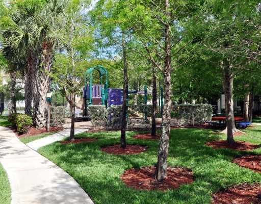 6368 West Sample Road, Unit B 14 Coral Springs, FL 33067 - Photo 14 of 15 Yard/Garden