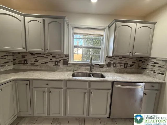 $475,000 | 4141 Walter Road, Bethlehem, PA 18020