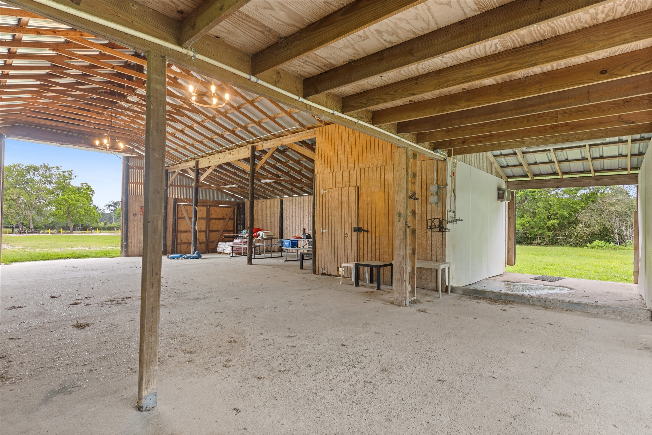 12043 Anderson Road Willis, TX 77318 - Photo 4 of 23