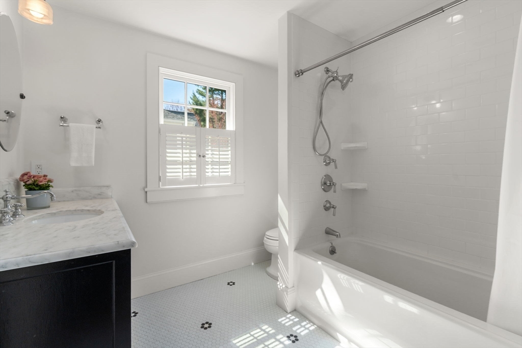 4 Maple Street, Unit 4 Medfield, MA 02052 - Photo 25 of 35