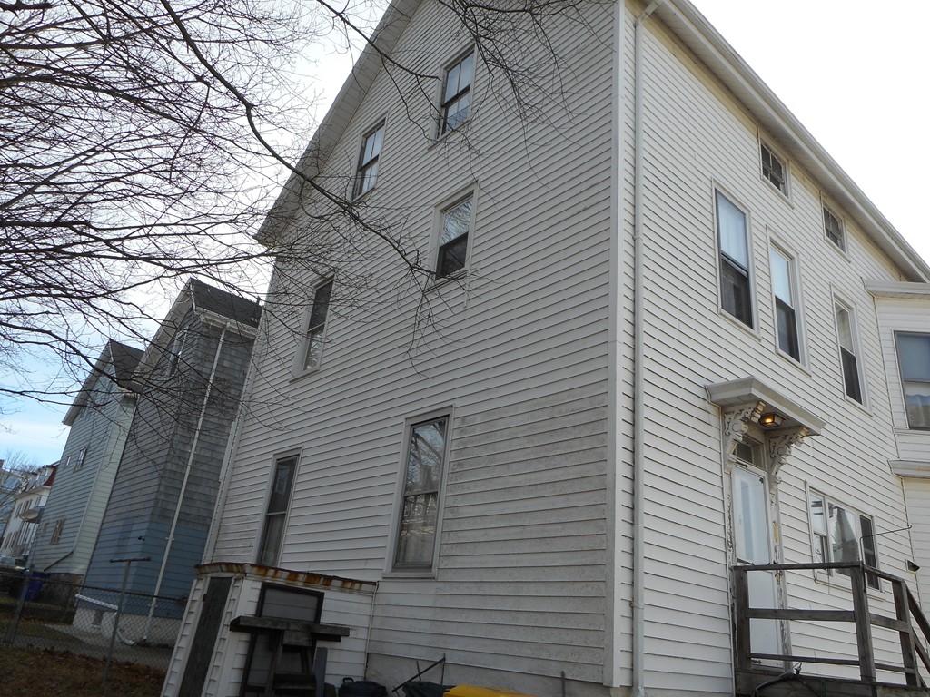 92 Park Street Fall River, MA 02721 - Photo 4 of 27 Gallery Image 4