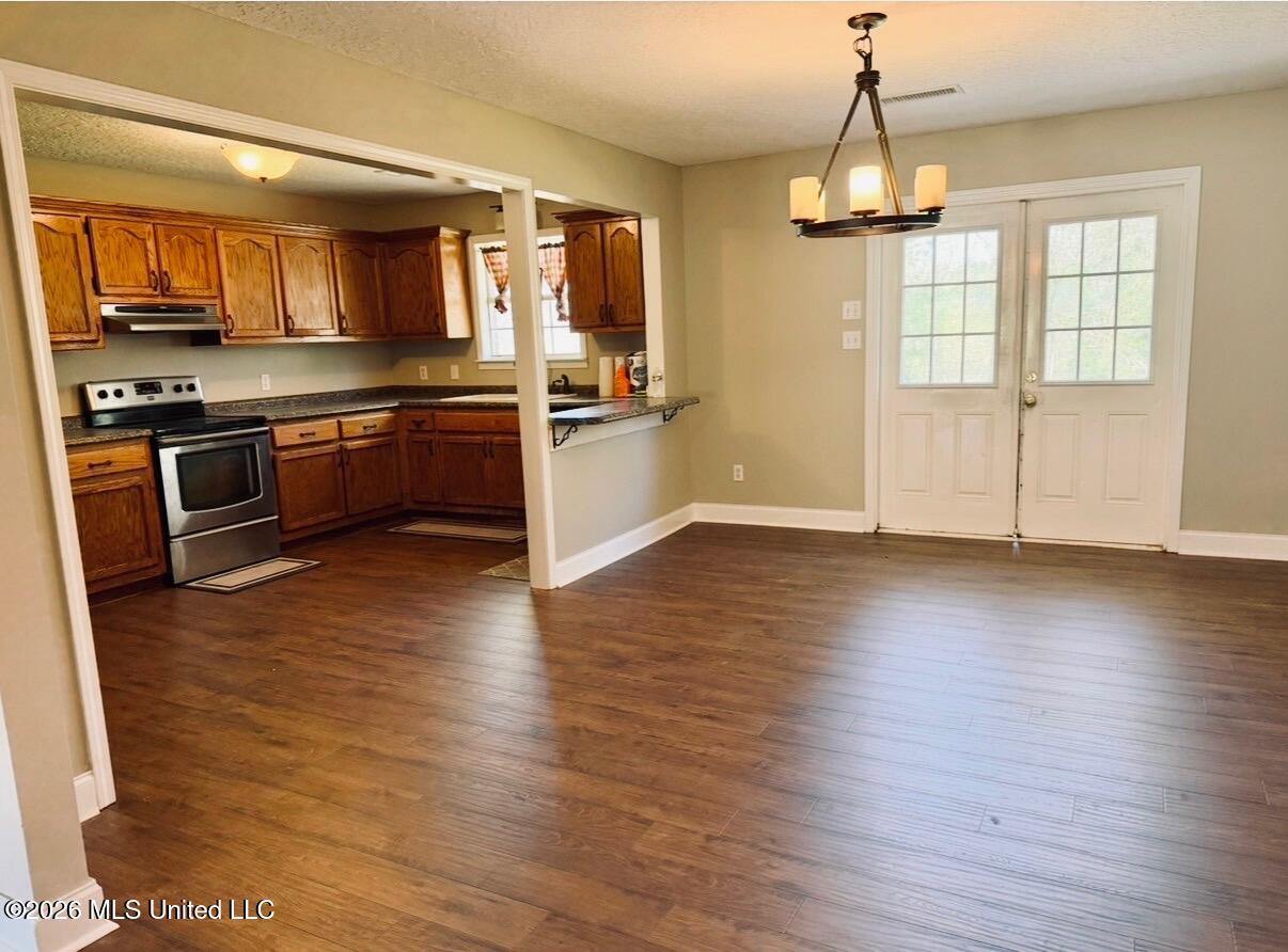 1272 Highway 98 Lucedale, MS 39452 - Photo 6 of 13 IMG_2541