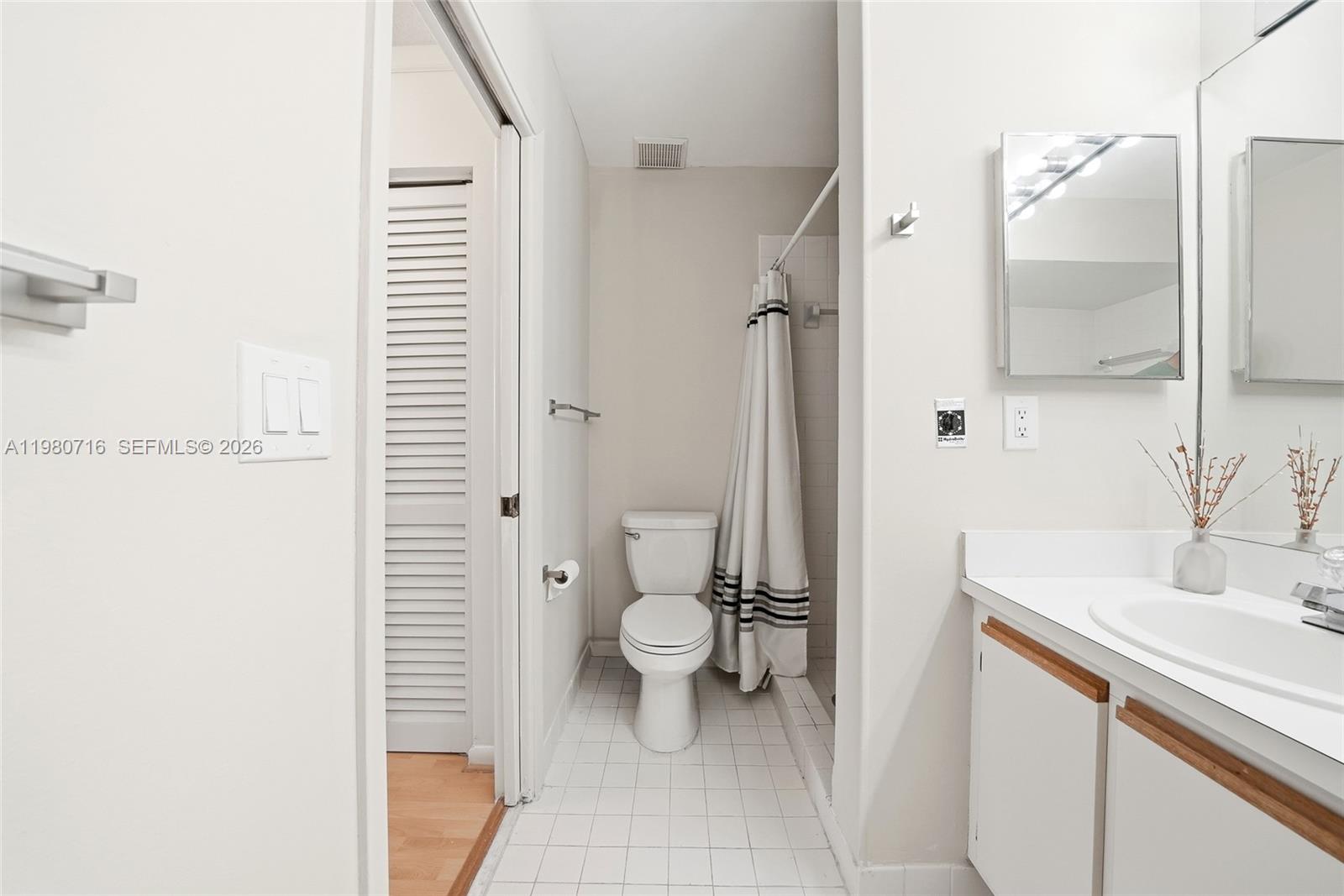 567 Racquet Club Road, Unit 18 Weston, FL 33326 - Photo 33 of 36
