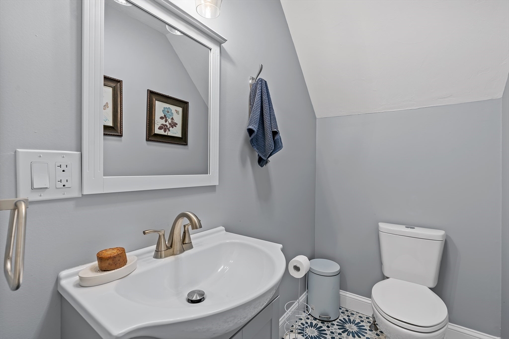 117 South Street Upton, MA 01568 - Photo 20 of 42