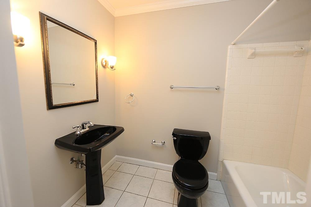 617 Old Farm Road Raleigh, NC 27606 - Photo 10 of 13