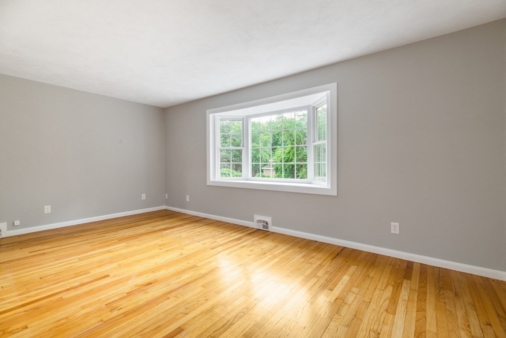 240 Belknap Road Framingham, MA 01701 - Photo 14 of 42 Gallery Image 14