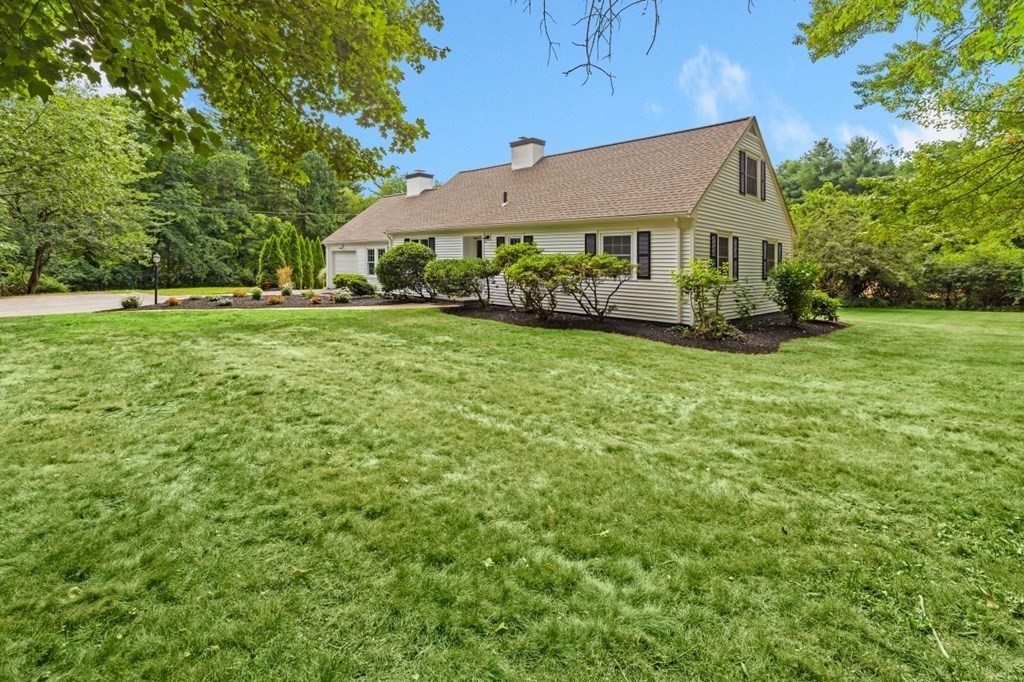 240 Belknap Road Framingham, MA 01701 - Photo 2 of 42 Gallery Image 2