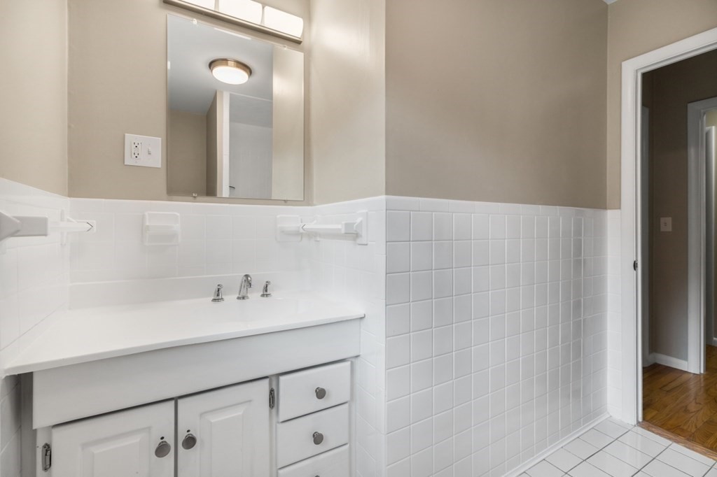 240 Belknap Road Framingham, MA 01701 - Photo 27 of 42 Gallery Image 27