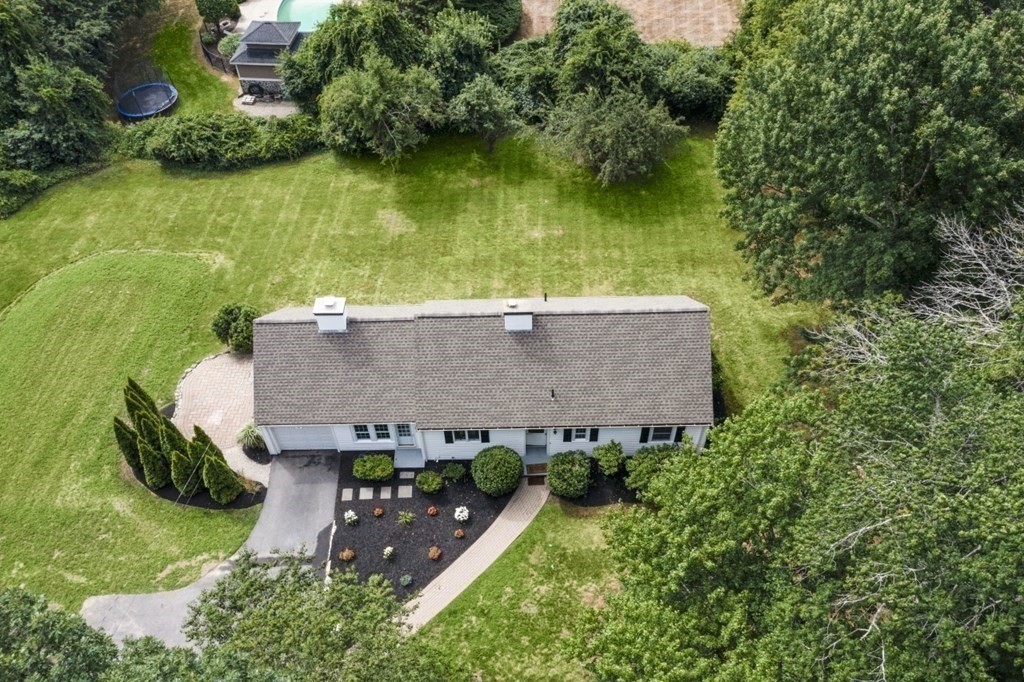 240 Belknap Road Framingham, MA 01701 - Photo 3 of 42 Gallery Image 3