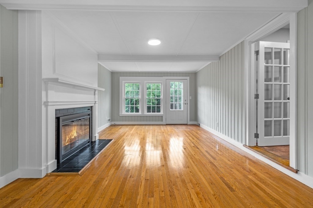 240 Belknap Road Framingham, MA 01701 - Photo 7 of 42 Gallery Image 7