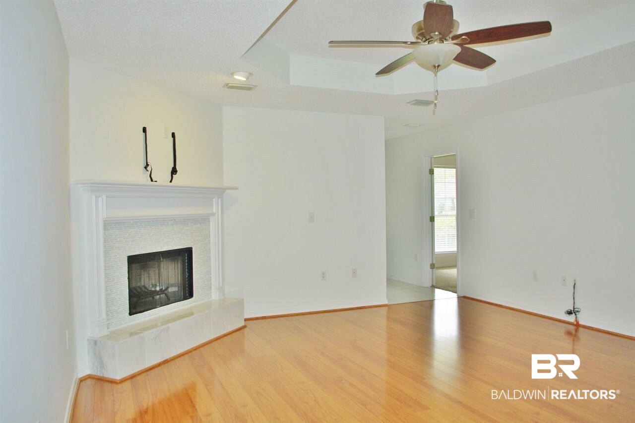 812 Wisteria Lane Foley, AL 36535 - Photo 6 of 37