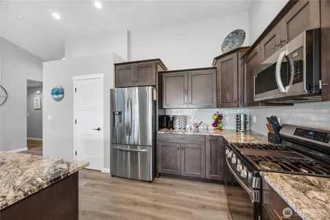 $749,950 | 1019 Wawona Avenue Southeast, Ocean Shores, WA 98569