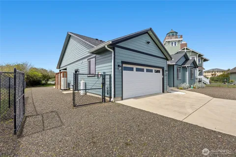 $749,950 | 1019 Wawona Avenue Southeast, Ocean Shores, WA 98569