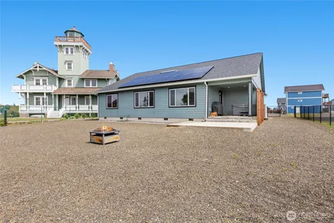 $749,950 | 1019 Wawona Avenue Southeast, Ocean Shores, WA 98569