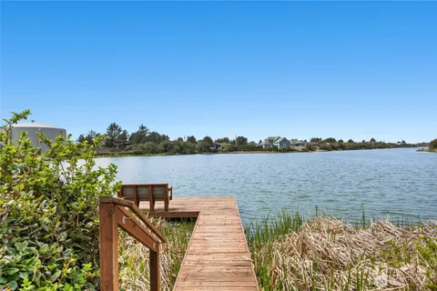 $749,950 | 1019 Wawona Avenue Southeast, Ocean Shores, WA 98569