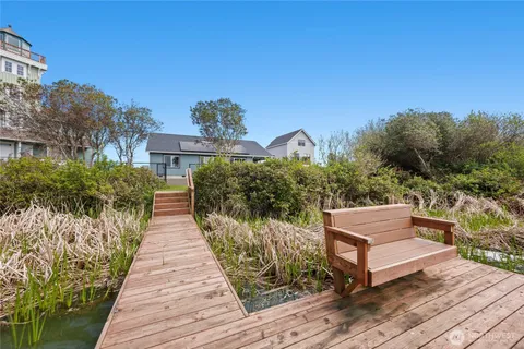 $749,950 | 1019 Wawona Avenue Southeast, Ocean Shores, WA 98569