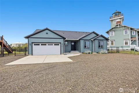$749,950 | 1019 Wawona Avenue Southeast, Ocean Shores, WA 98569