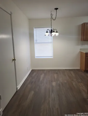 $1,800 | 7907 Cerezo, San Antonio, TX 78250