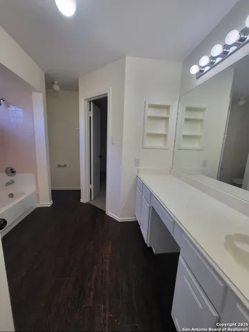 $1,800 | 7907 Cerezo, San Antonio, TX 78250