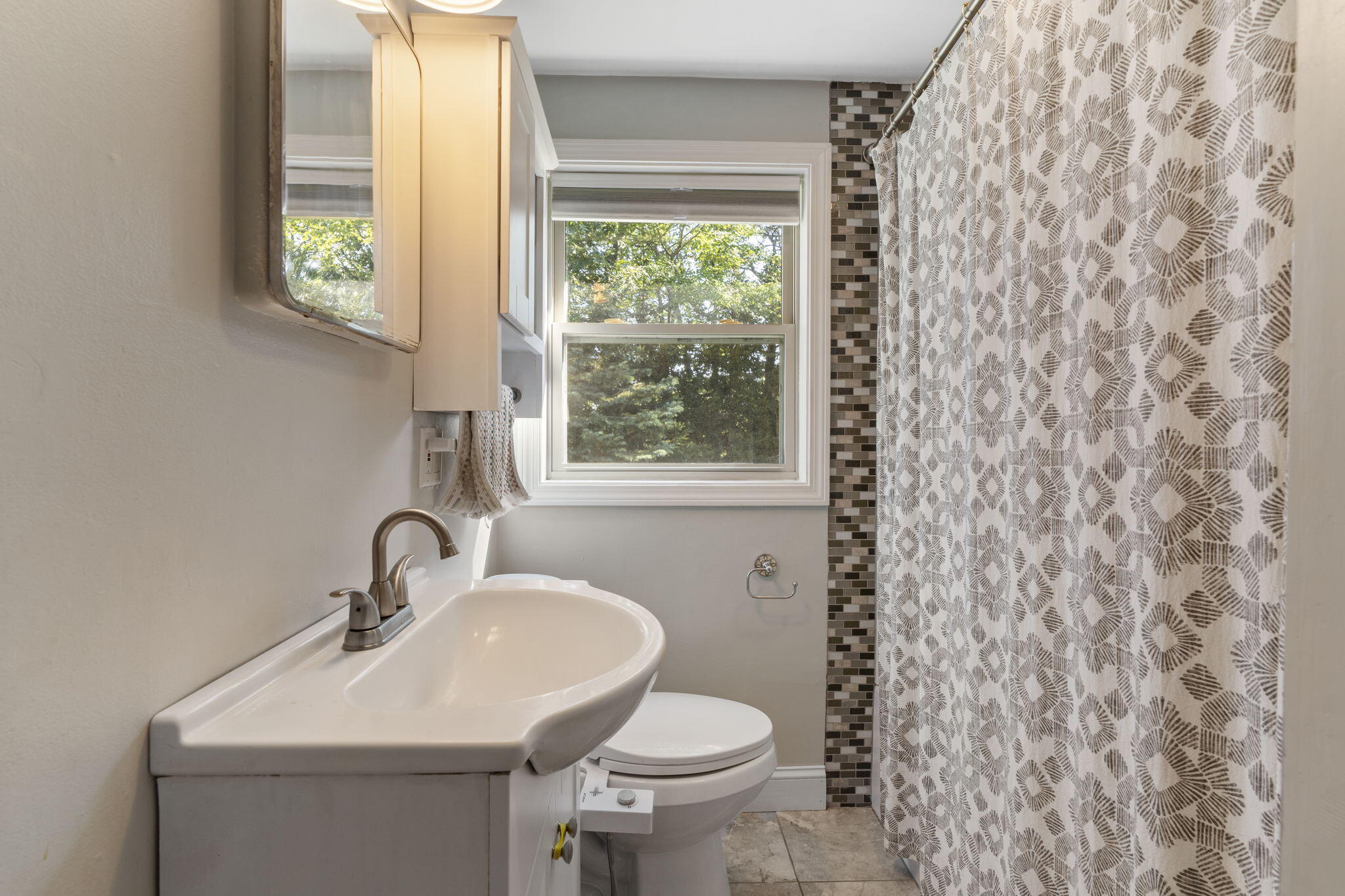 36 Merrymeeting Road Brunswick, ME 04011 - Photo 16 of 27 Bathroom (First Floor)