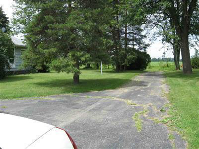 6780 Reed Road New Lothrop, MI 48460 - Photo 4 of 14 20206716-3.JPG