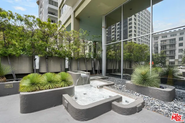 $799,000 | 10701 Wilshire Boulevard, Unit 503, Los Angeles, CA 90024