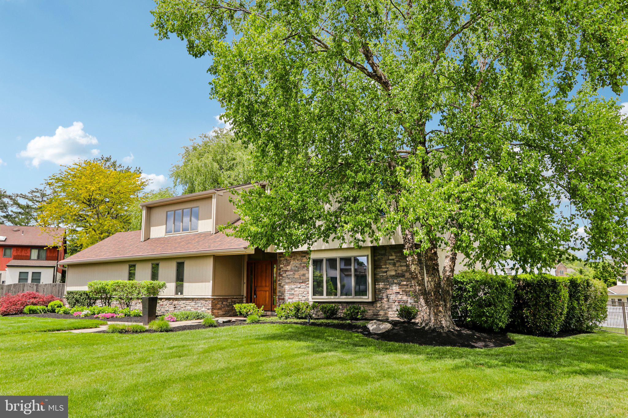 93 Kent Road Huntingdon Valley, PA 19006 - Photo 3 of 43 Gallery Image 3