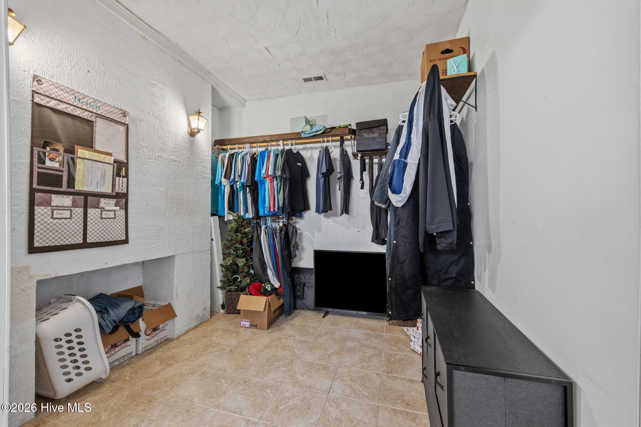 362 Lee's Chapel Road Pollocksville, NC 28573 - Photo 28 of 81 Main Closet