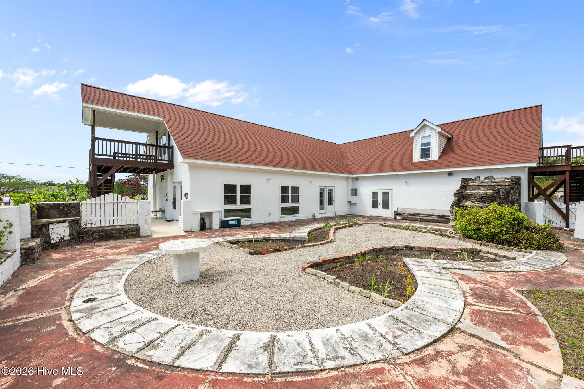 362 Lee's Chapel Road Pollocksville, NC 28573 - Photo 64 of 81 Pation Garden