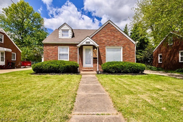 2935 15th Street Northwest Canton, OH 44708 - Photo 1 of 25