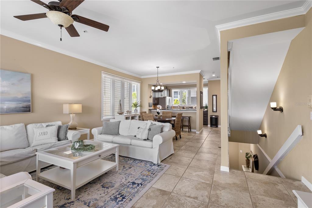 528 Forest Way Longboat Key, FL 34228 - Photo 9 of 40