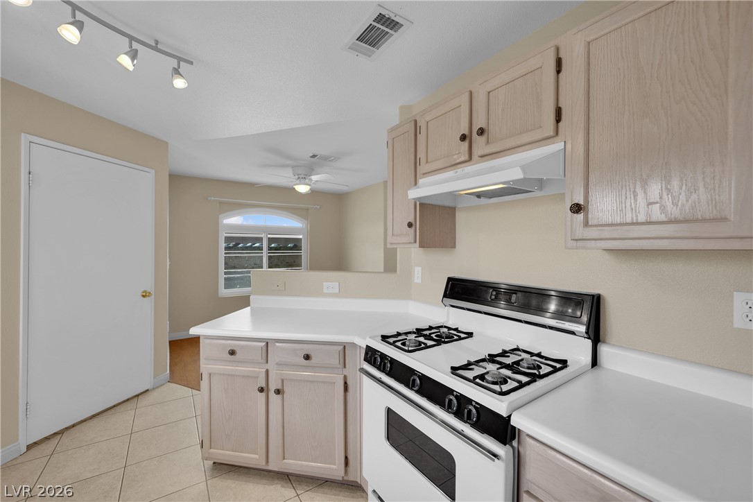 698 South Racetrack Road, Unit 1022 Henderson, NV 89015 - Photo 9 of 31