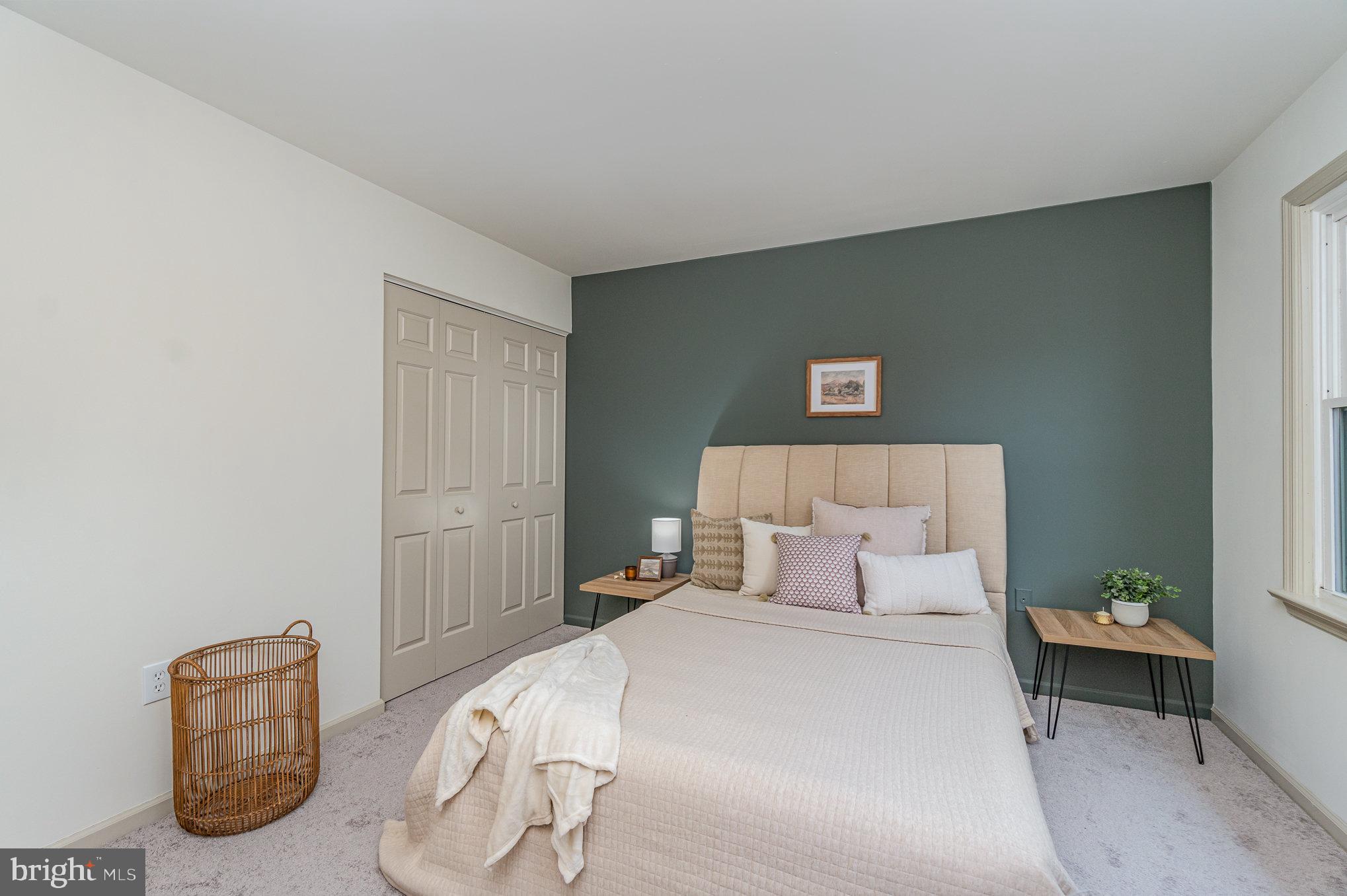 1638 Chadwick Circle Lancaster, PA 17603 - Photo 14 of 25 a bedroom with a bed and a table