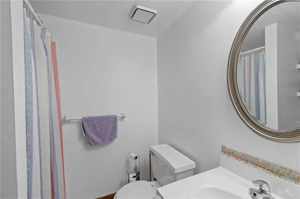 $205,000 | 8651 North Hull Avenue, Kansas City, MO 64154