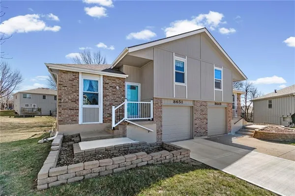 $205,000 | 8651 North Hull Avenue, Kansas City, MO 64154