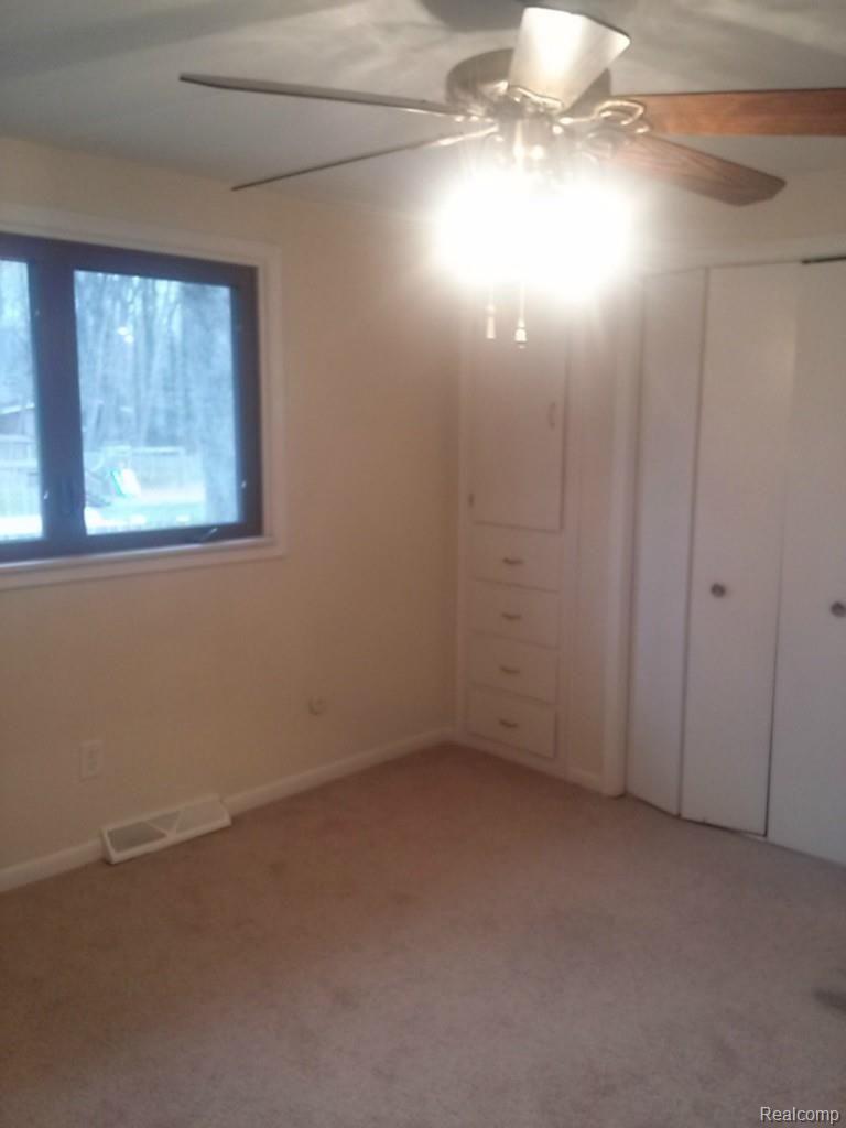 19711 Clark Road Belleville, MI 48111 - Photo 36 of 37 036.jpg