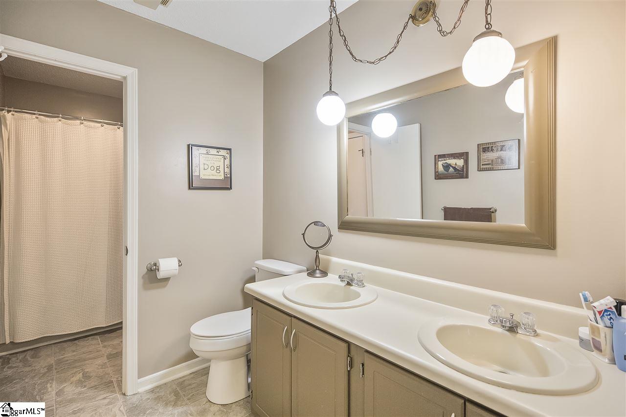 3052 Springfield Villas Anderson, SC 29626 - Photo 17 of 35